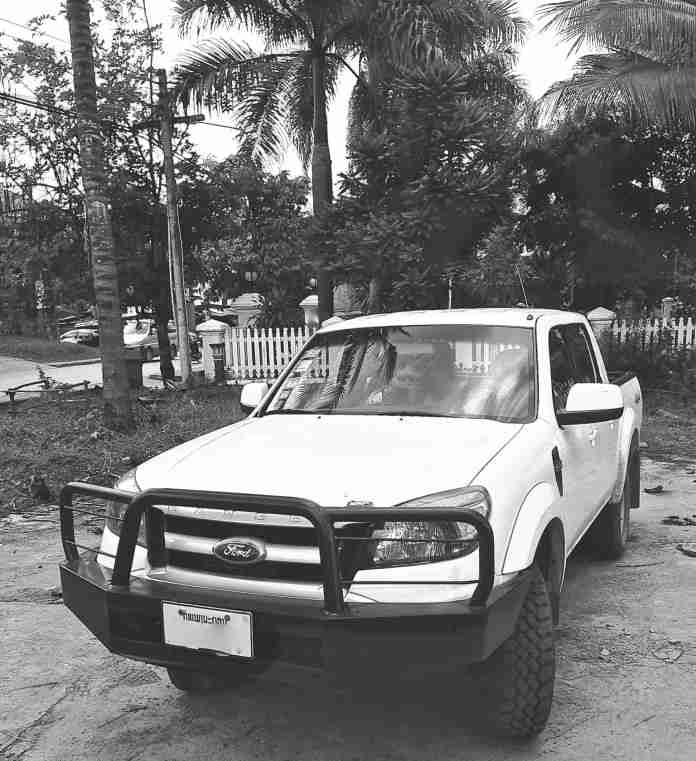 RoverTreks — Laos, 4WD Rental Truck