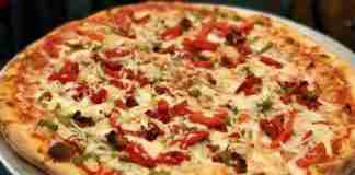 Supreme Pizza at Fox's Pizza Den, Brunswick, Georgia